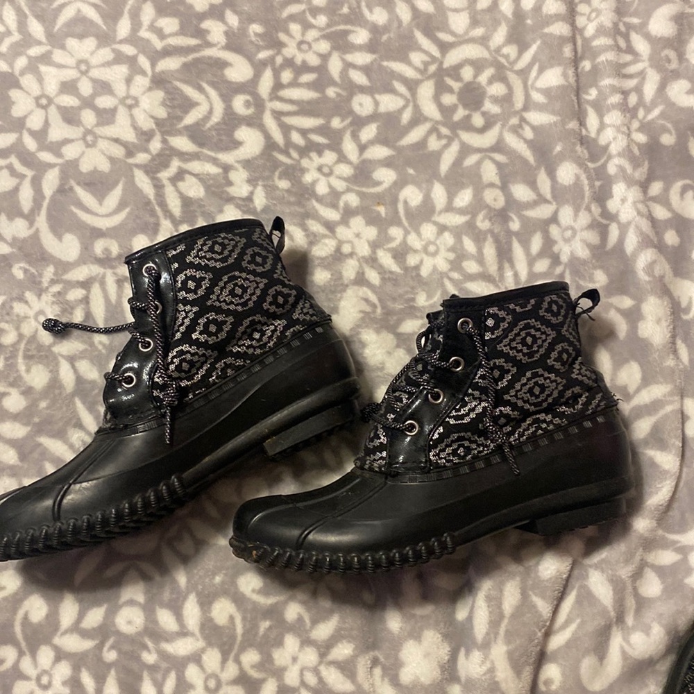Justice snow boots